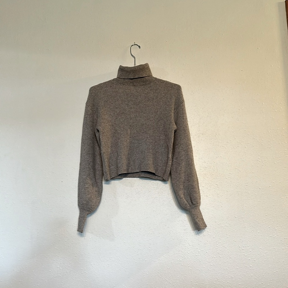 Forever 21 Grey Sweater